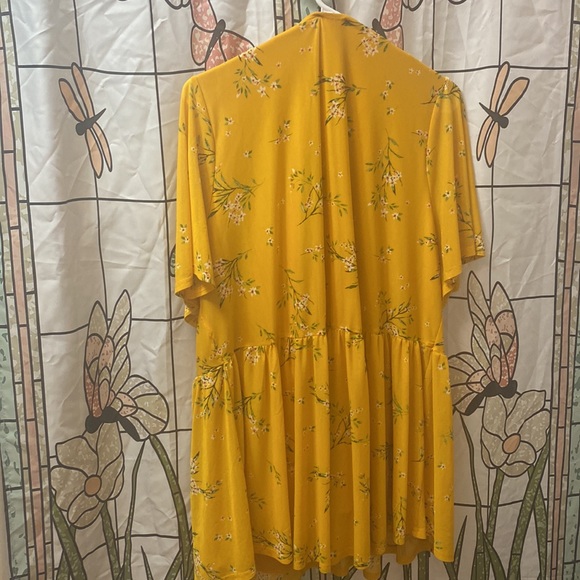 LAST CHANCE; comes with gift! Closet closing forever next week ❤️❤️❤️❤️ - Picture 3 of 3